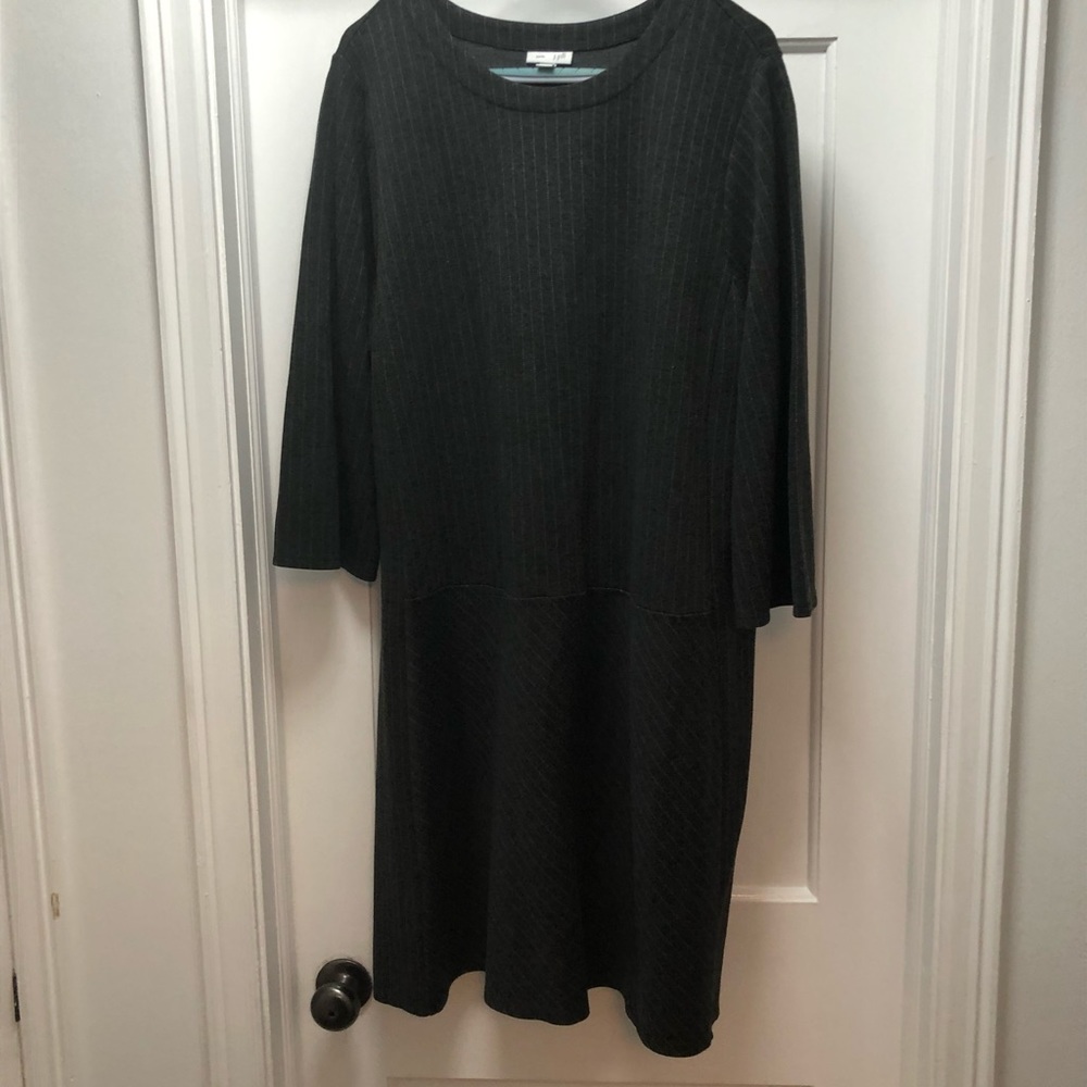 EUC 2X J.Jill dark gray pinstripe dress